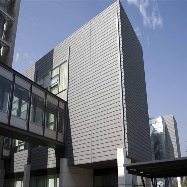 铝镁锰屋面板在现代轻型建筑中的重要作用